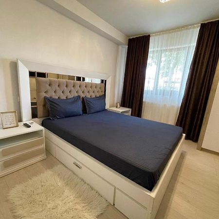Discret Apartament One 特尔戈维什泰 外观 照片